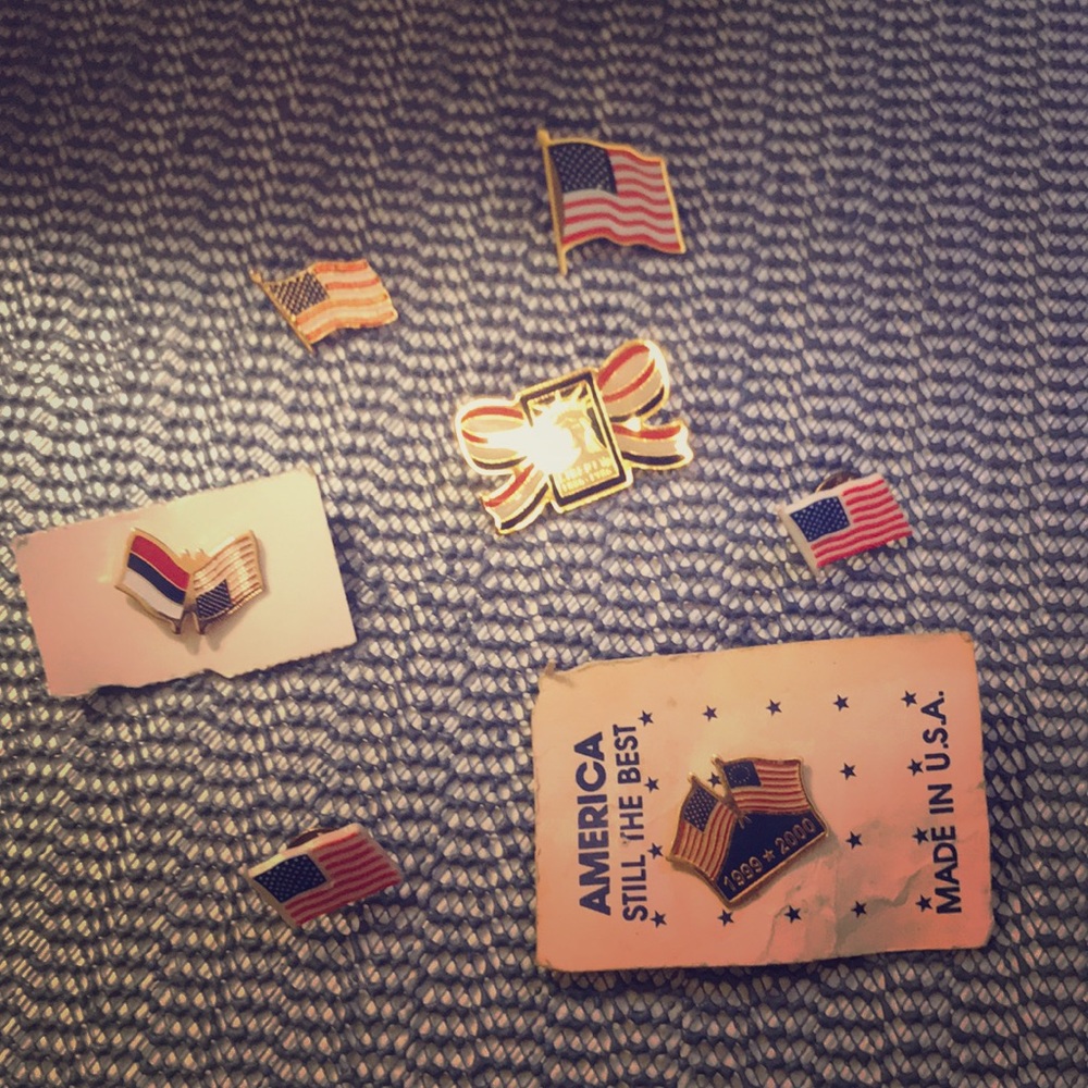 American flag pin set